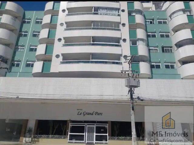 #512 - Apartamento para Venda em Cabo Frio - RJ